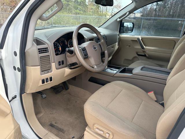 Used 2012 Nissan Titan SV w/ SV Value Truck Pkg image 25