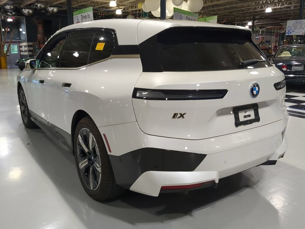Certified 2024 BMW iX M60 AWD/4WD image 10