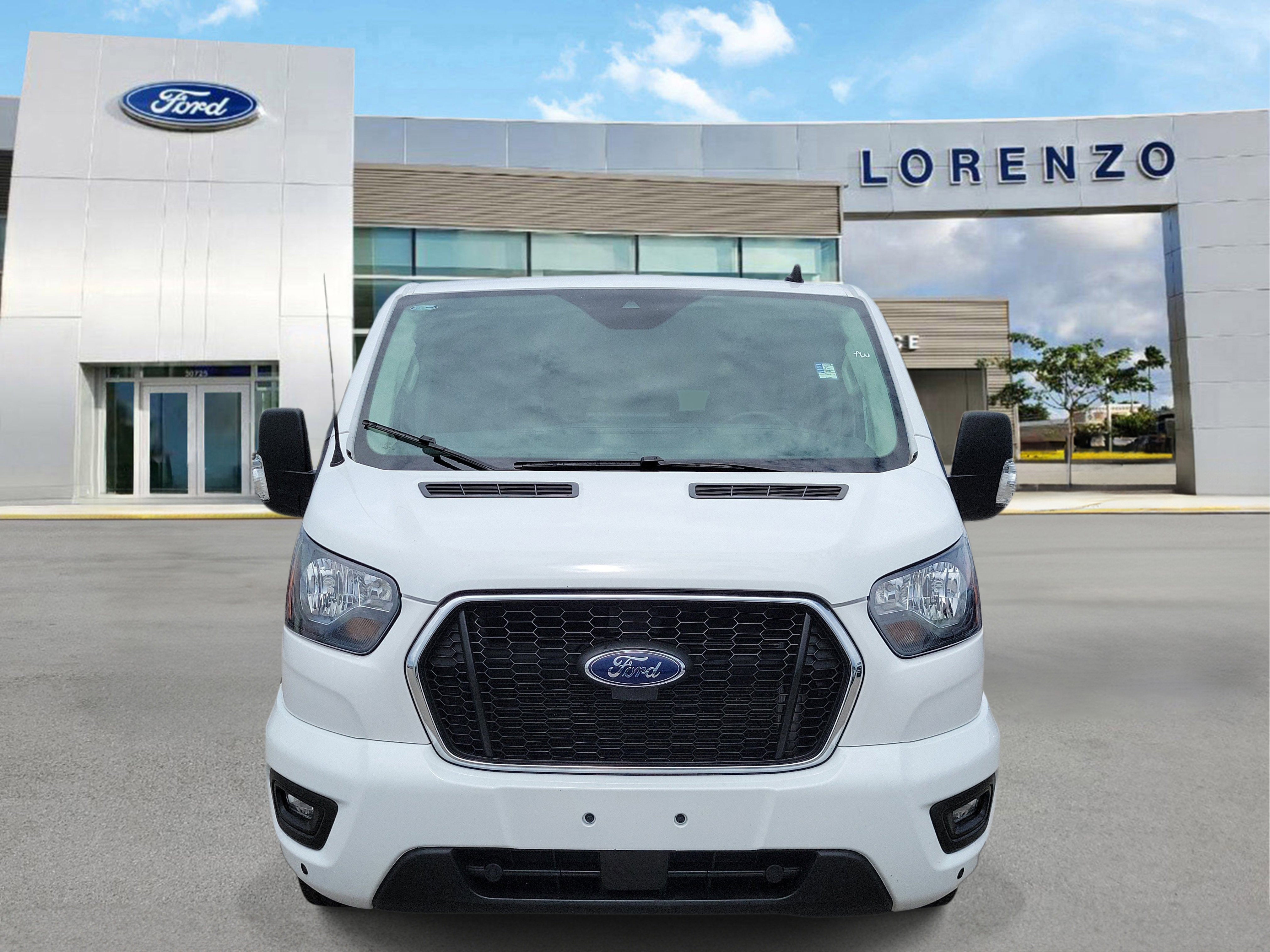 Used 2024 Ford Transit 350 XLT RWD image 2