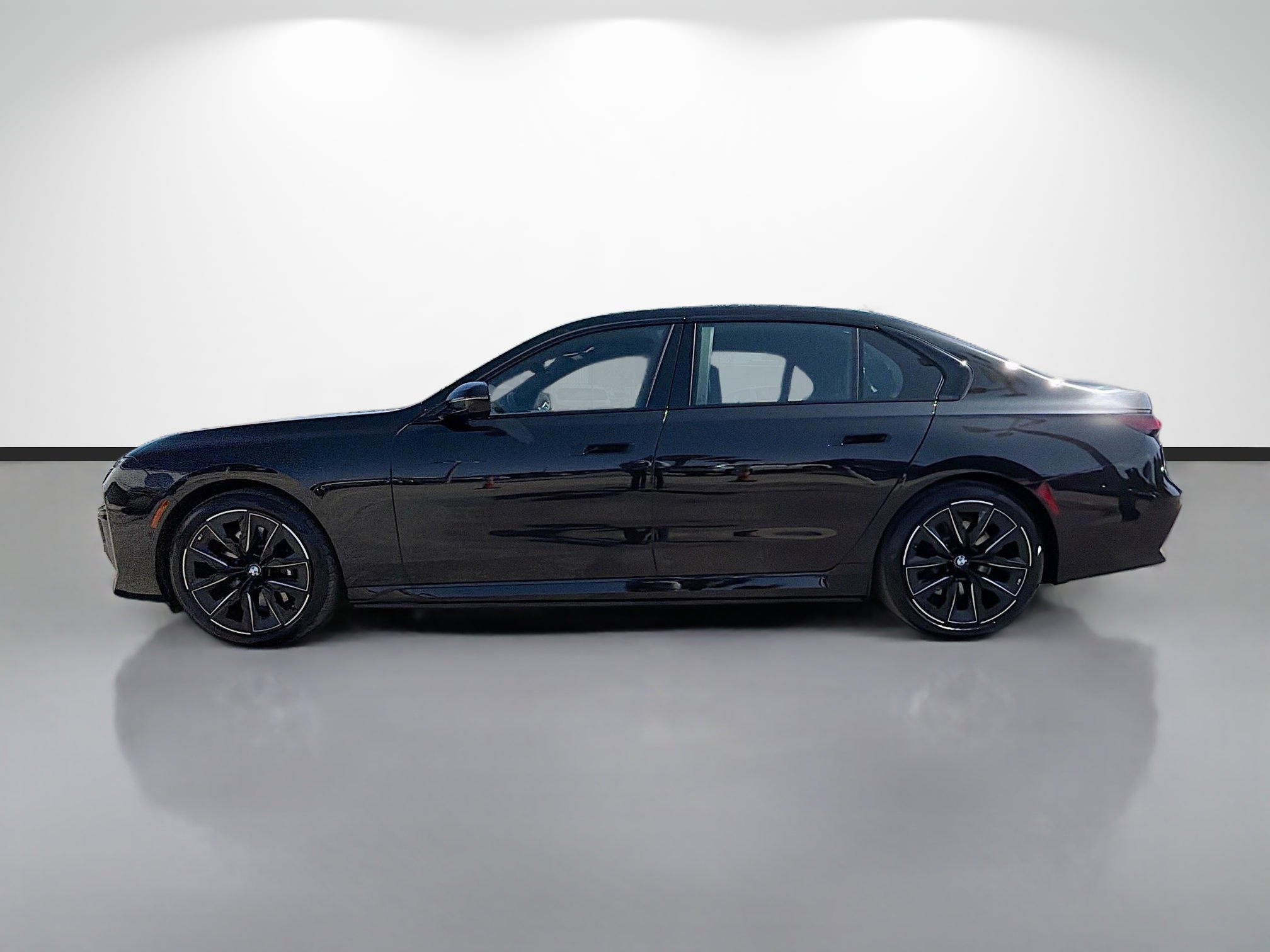 Used 2026 BMW i7 eDrive50 w/ M Sport Package RWD image 6