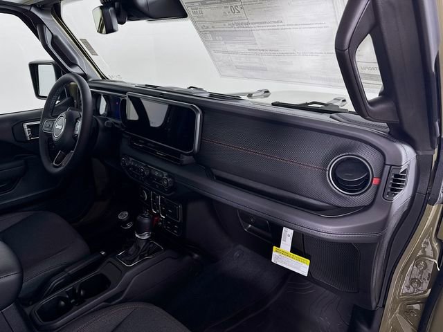 New 2025 Jeep Wrangler Unlimited Rubicon w/ Technology Group image 33