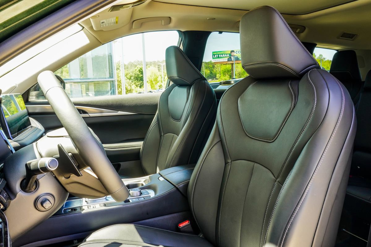 Certified 2026 INFINITI QX60 Luxe w/ Cargo Package image 38