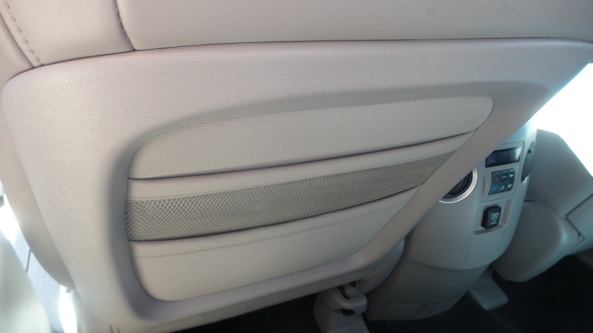 Used 2010 Honda Pilot Touring image 76