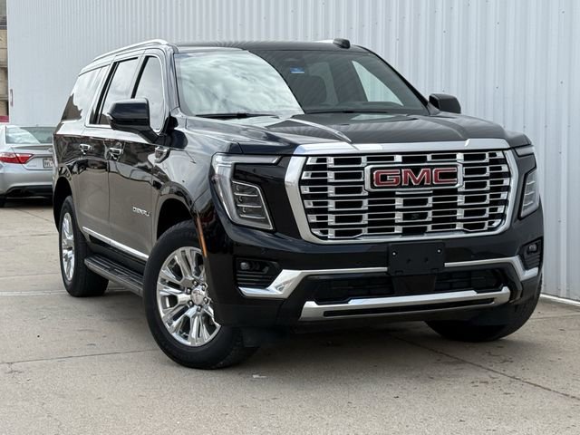 Used 2025 GMC Yukon XL Denali AWD/4WD image 2