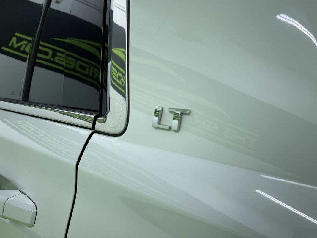 Used 2018 Chevrolet Tahoe LT w/ Luxury Package image 14