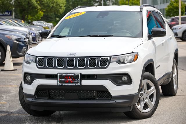 Used 2023 Jeep Compass Latitude w/ Convenience Group AWD/4WD image 18