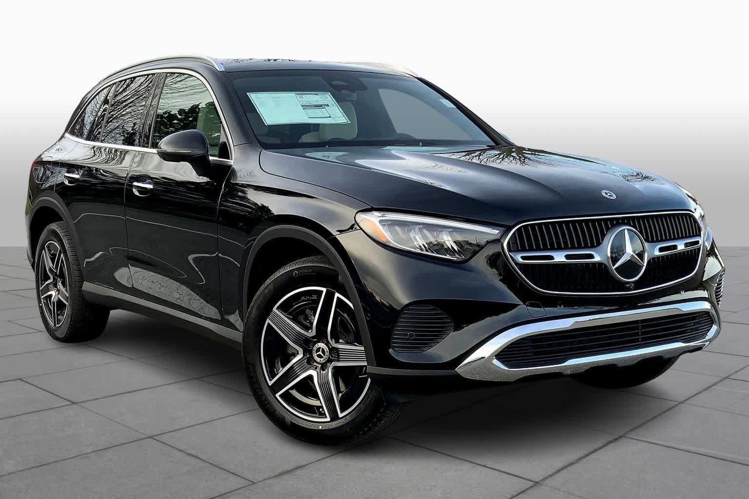 Used 2026 Mercedes-Benz GLC 300 4MATIC image 2