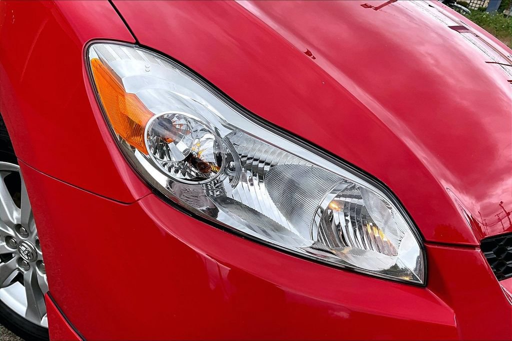 Used 2010 Toyota Matrix FWD image 27