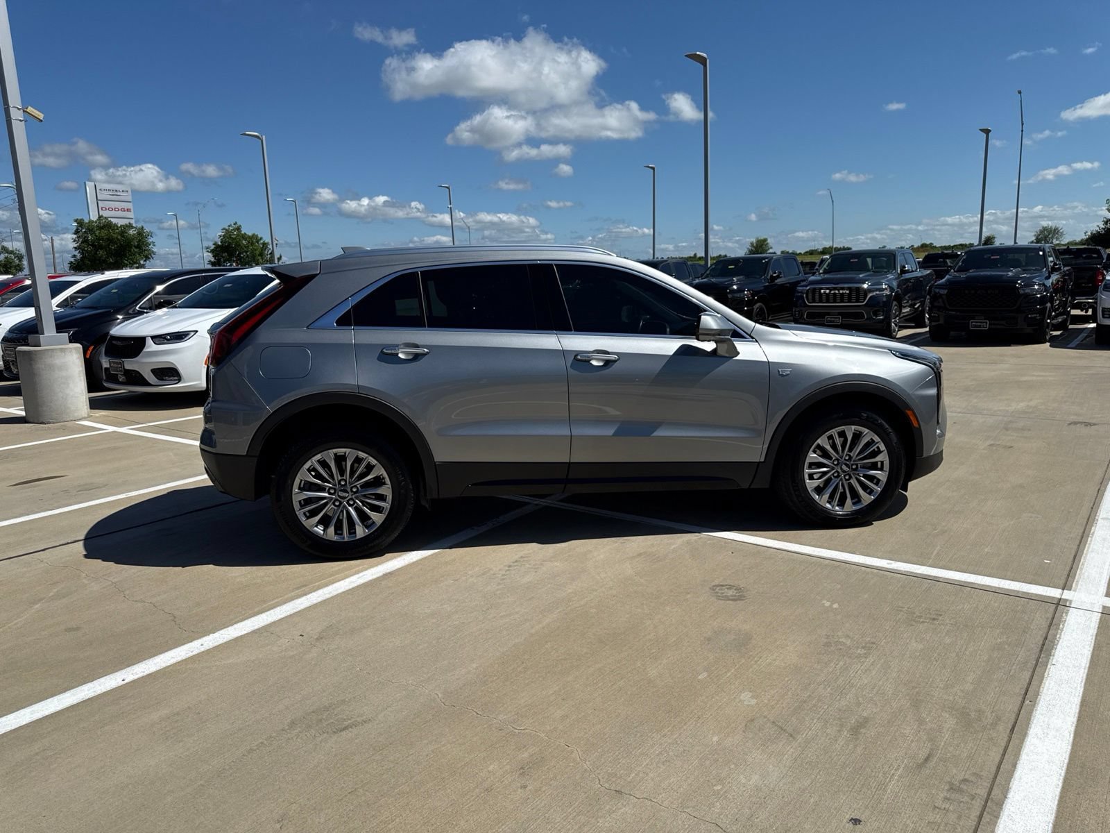 Used 2025 Cadillac XT4 Premium Luxury w/ Cold Weather Package FWD image 6