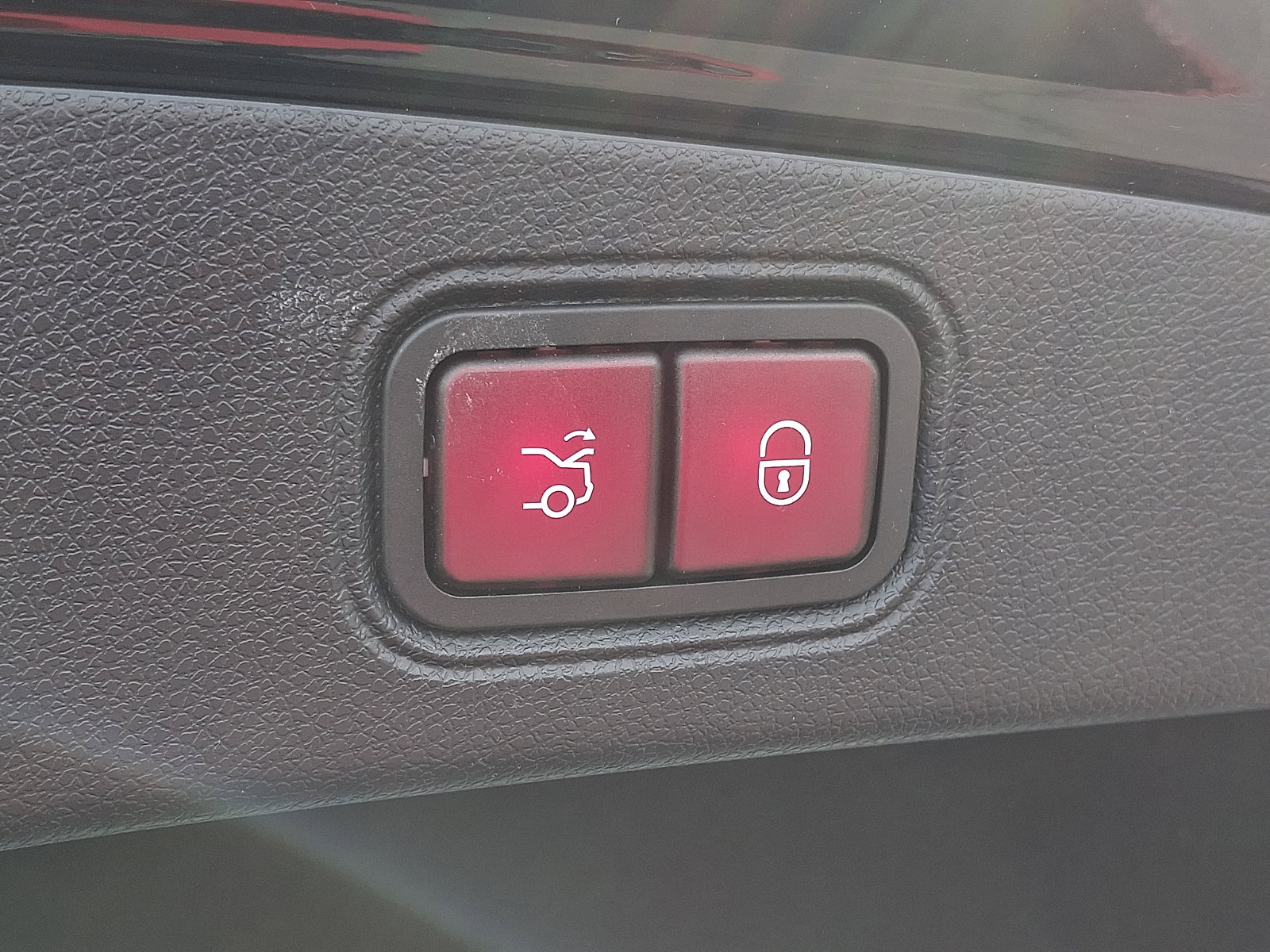 Certified 2022 Mercedes-Benz E 450 4MATIC Coupe image 32