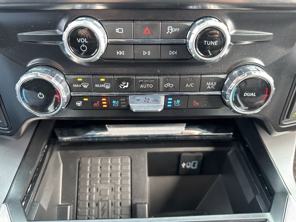Used 2025 Ford F250 Lariat w/ Lariat Ultimate Package AWD/4WD image 47