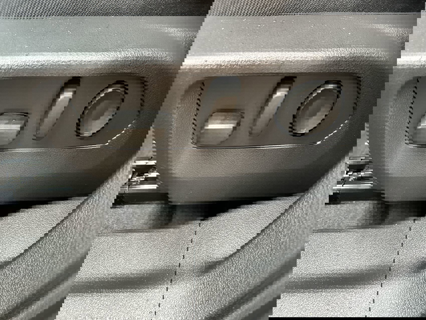 New 2025 Buick Envision Sport Touring image 12