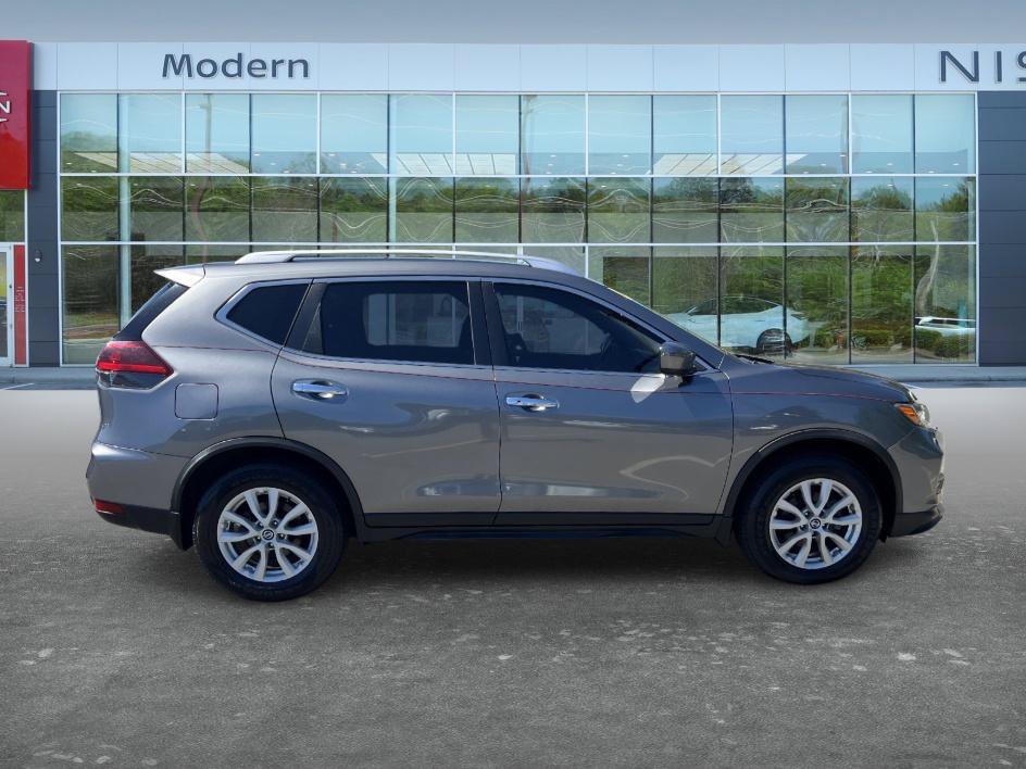 Used 2020 Nissan Rogue SV FWD image 4