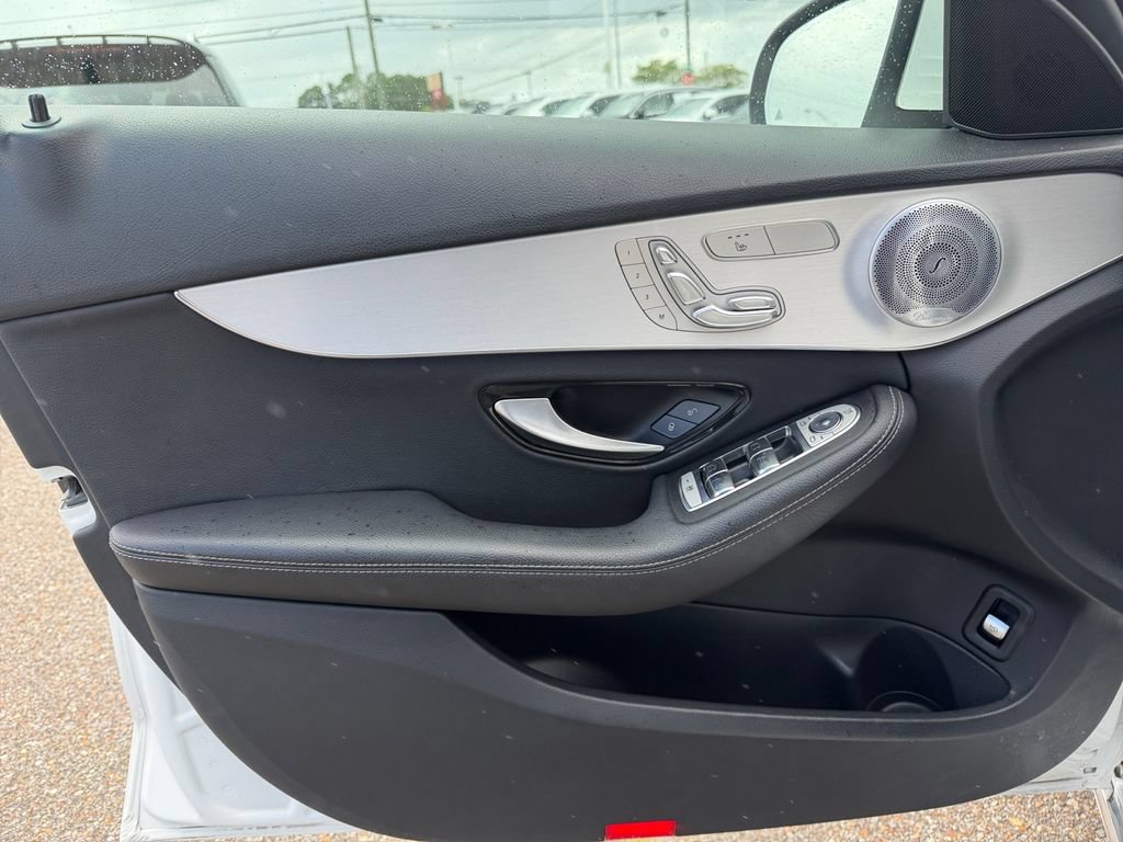 Used 2021 Mercedes-Benz C 300 Sedan w/ Premium Package image 15