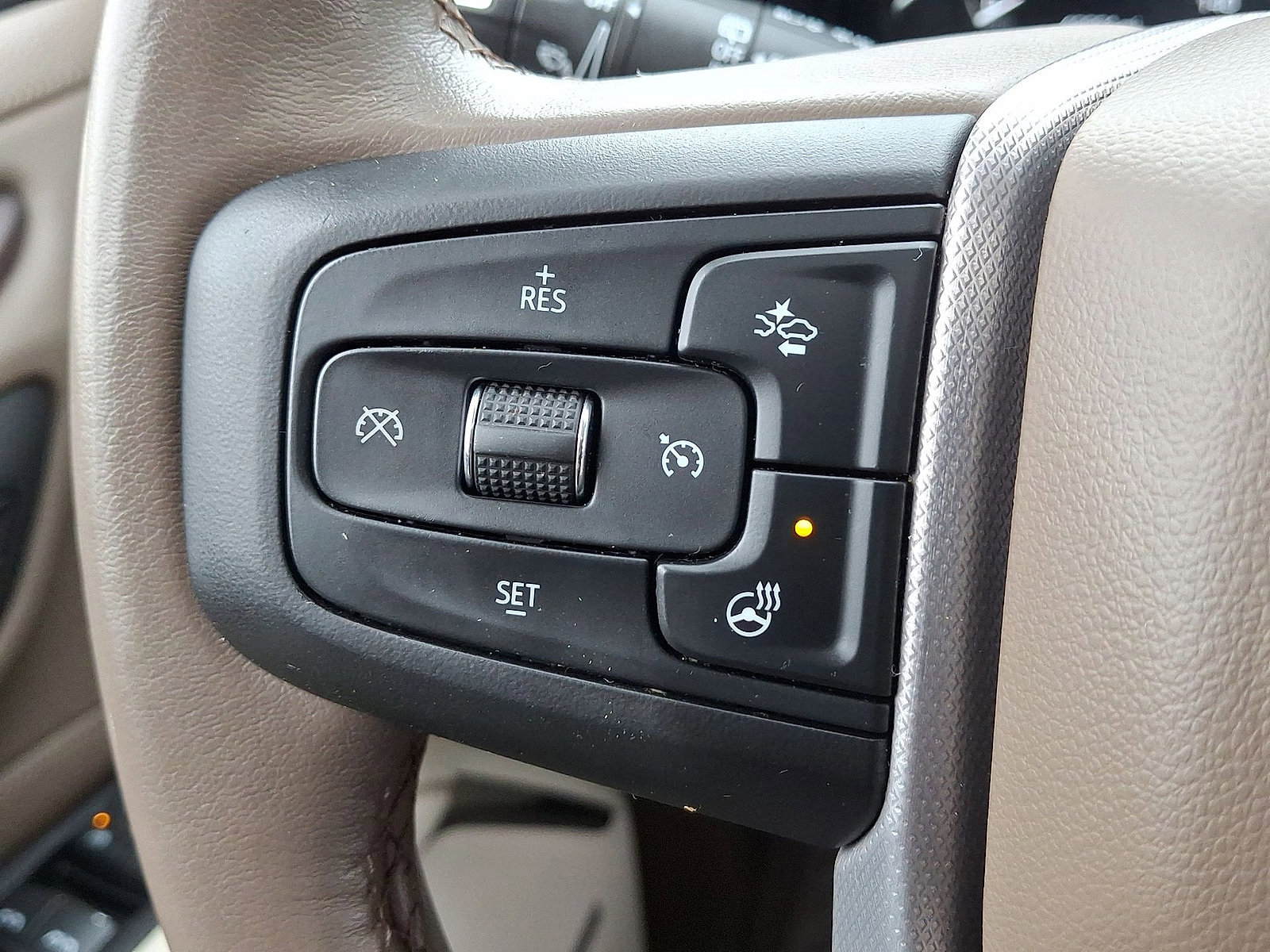 Certified 2023 GMC Yukon Denali image 17