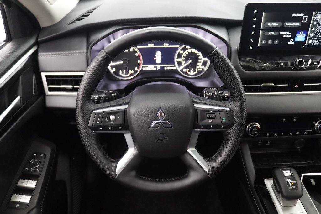 Used 2026 Mitsubishi Outlander AWD image 22