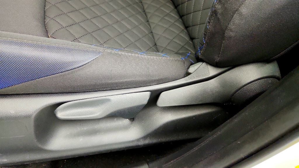 Used 2021 Toyota C-HR XLE FWD image 20
