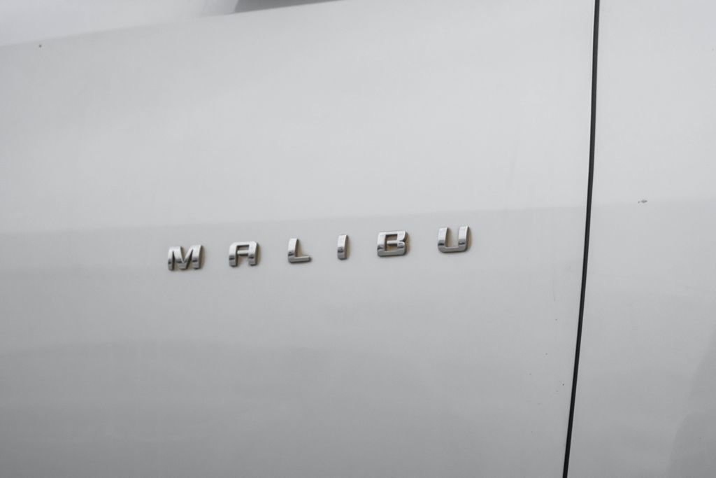 Used 2020 Chevrolet Malibu LT image 54