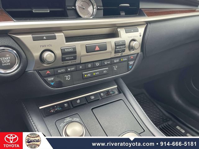 Used 2018 Lexus ES 350 w/ Luxury Package w/Wood Trim FWD image 31