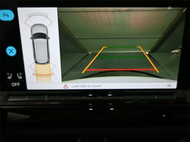 New 2026 Volkswagen Atlas SE image 6