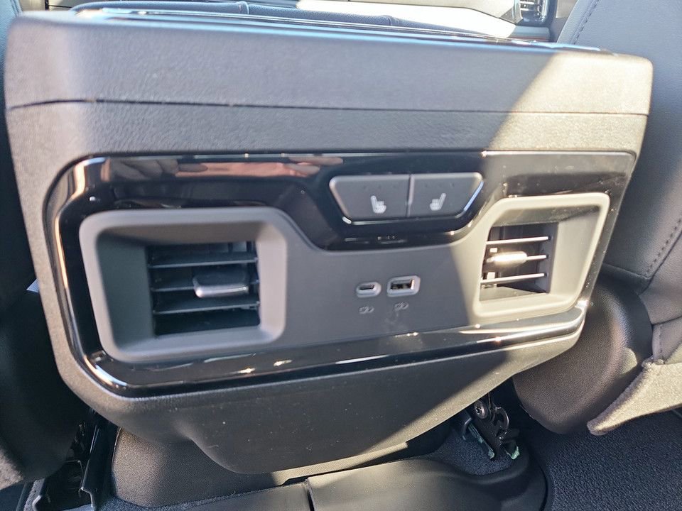 New 2026 GMC Sierra 1500 AT4 w/ AT4 Premium Package image 30