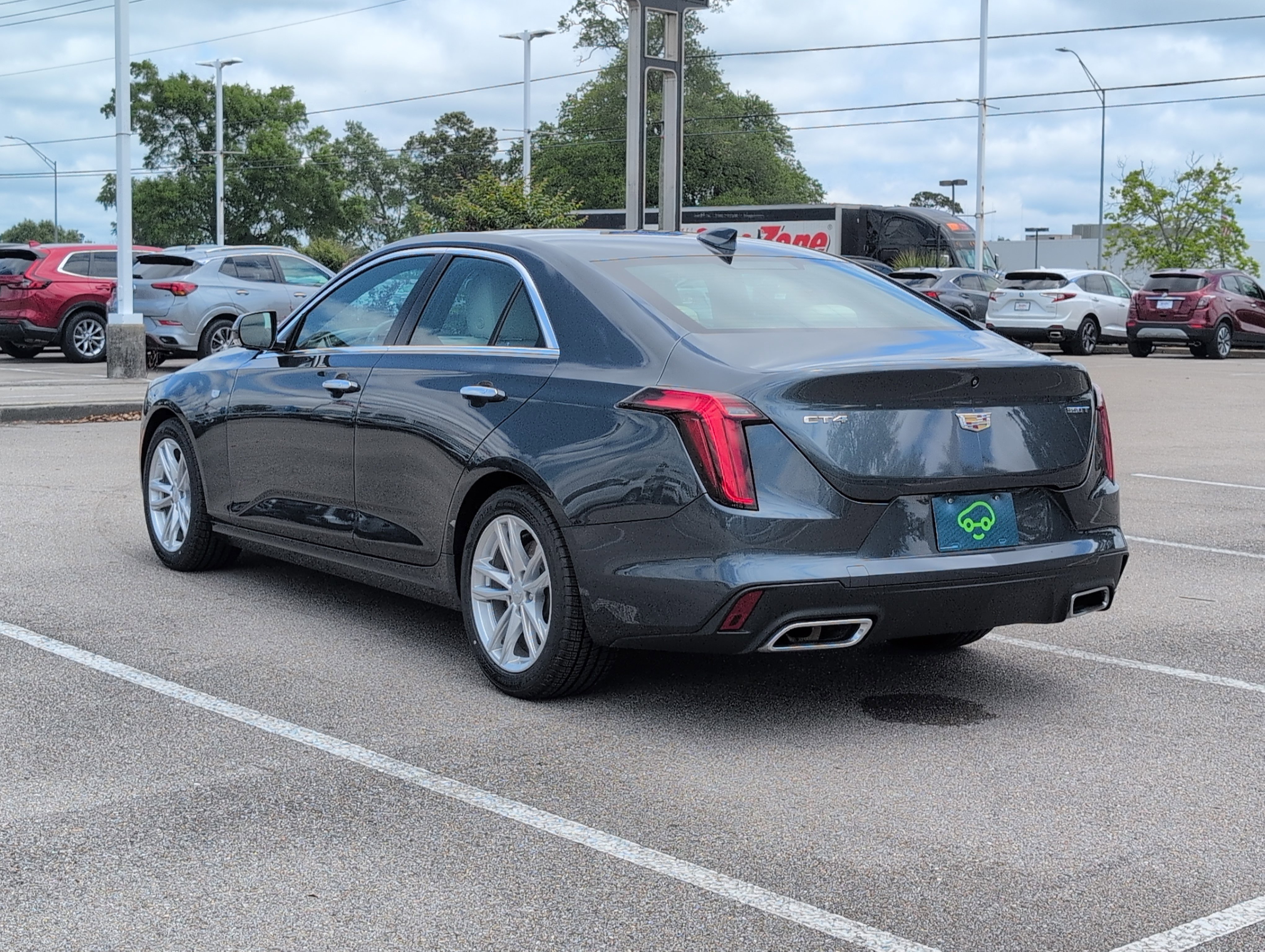 Used 2020 Cadillac XT4 Premium Luxury FWD image 3