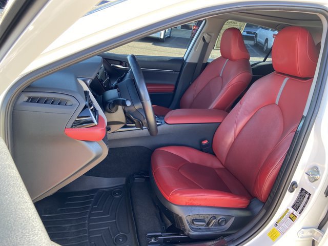 Used 2020 Toyota Camry XSE image 17