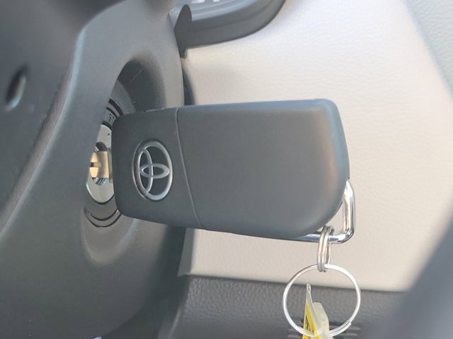 Used 2026 Toyota Corolla LE image 34