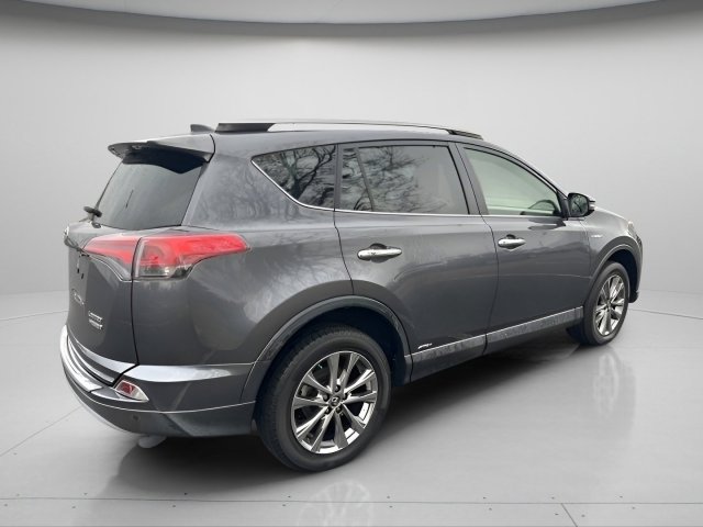 Used 2018 Toyota RAV4 Limited w/ Advanced Technology Package image 6