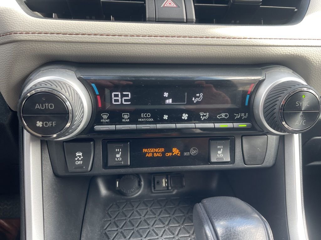 Used 2019 Toyota RAV4 XLE w/ Convenience Package image 20