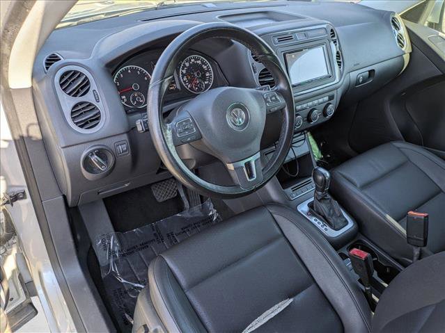 Used 2014 Volkswagen Tiguan SE image 10