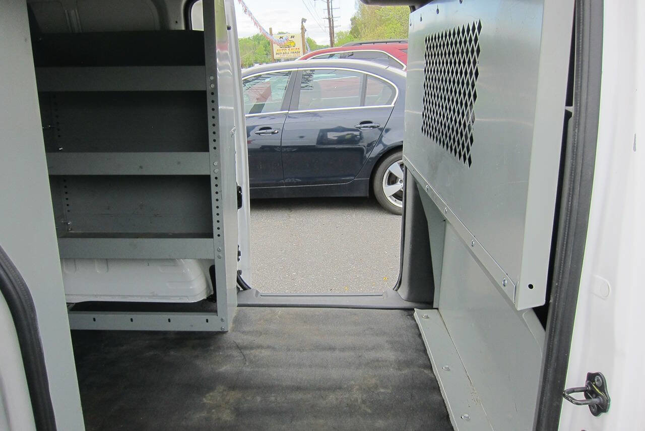 Used 2020 Nissan NV200 SV FWD image 16