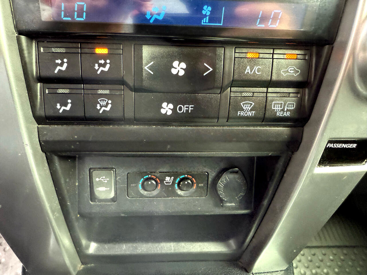 Used 2015 Toyota 4Runner SR5 image 10