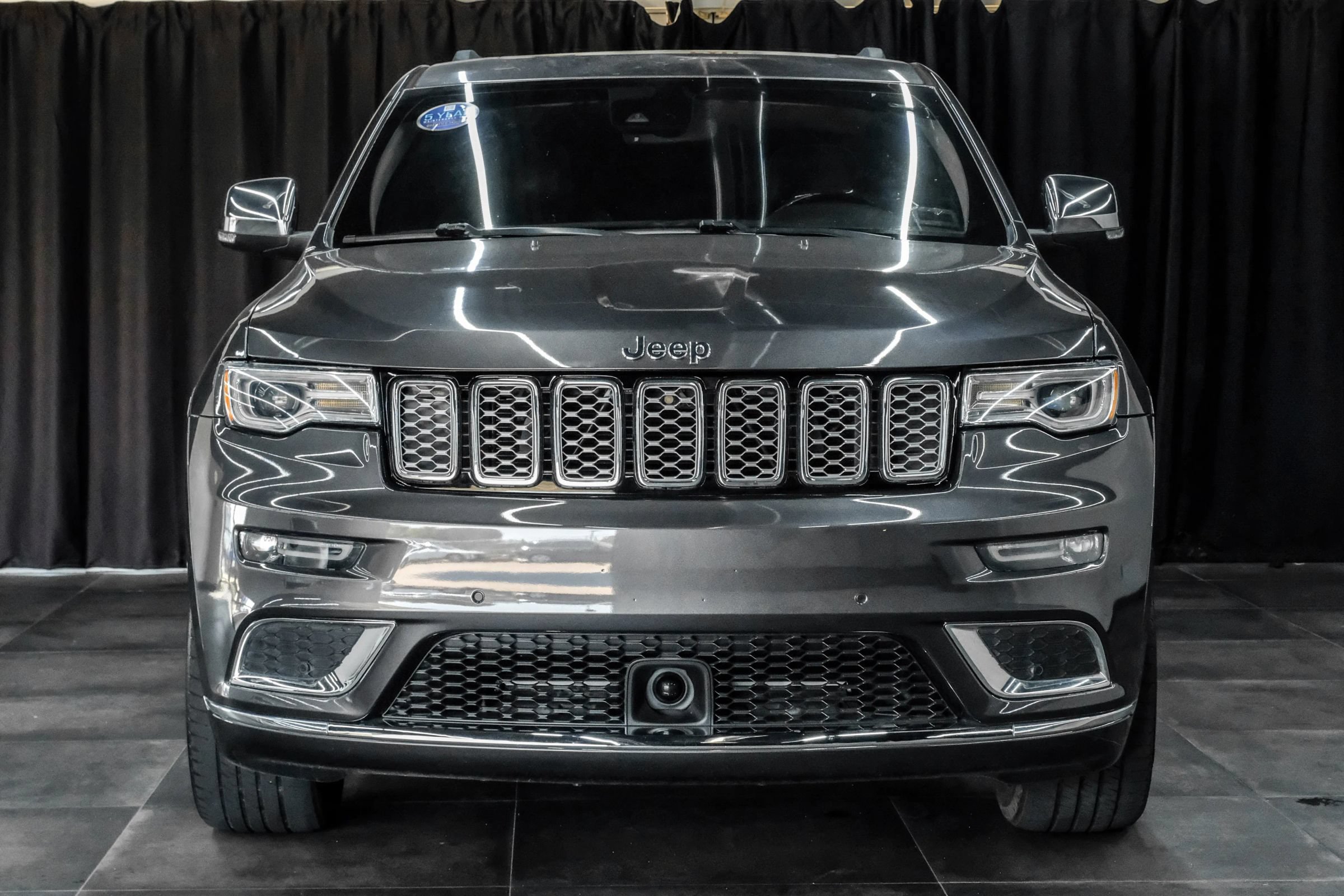 Used 2021 Jeep Grand Cherokee Summit AWD/4WD image 6