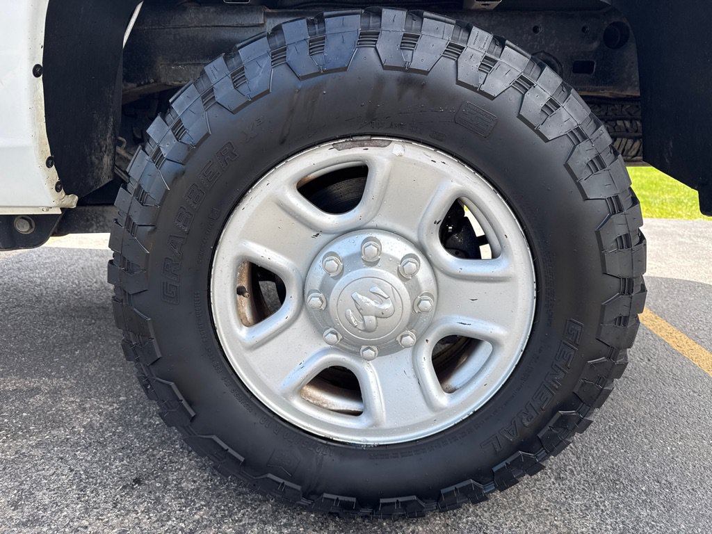 Used 2014 RAM 2500 ST AWD/4WD image 10