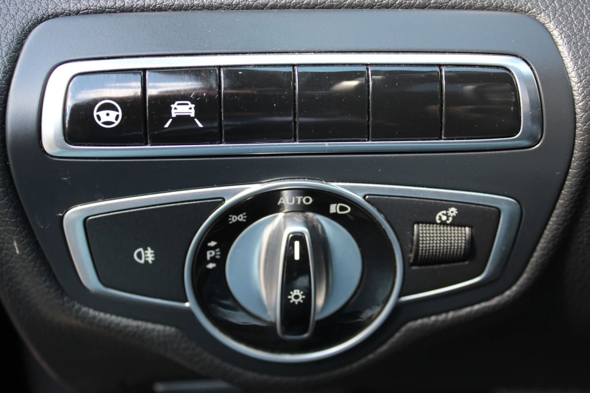 Used 2016 Mercedes-Benz C 450 4MATIC Sedan image 12