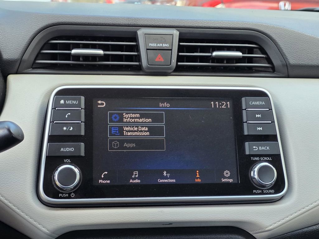 Used 2021 Nissan Versa SV image 11