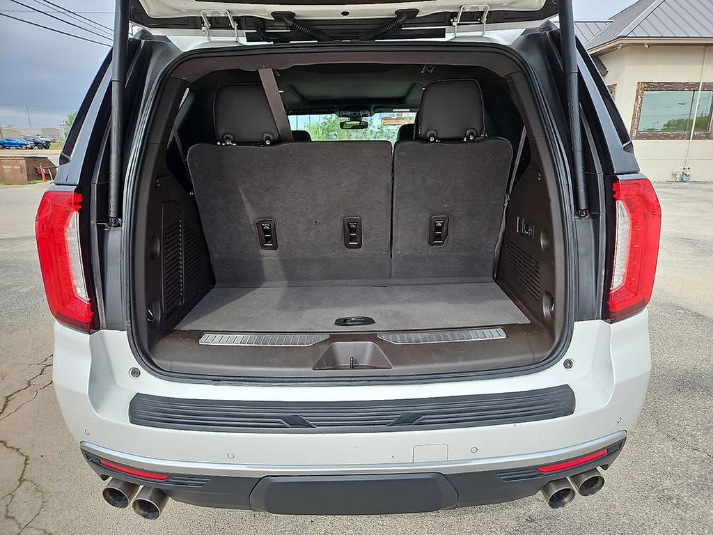 Used 2022 GMC Yukon Denali image 17