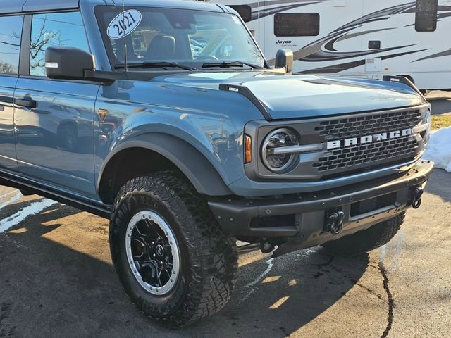 Used 2021 Ford Bronco Badlands image 2
