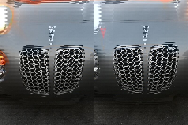 Used 2006 Pontiac Solstice Convertible w/ Premium Package image 4