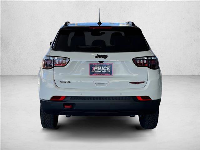 Used 2025 Jeep Compass Trailhawk image 8