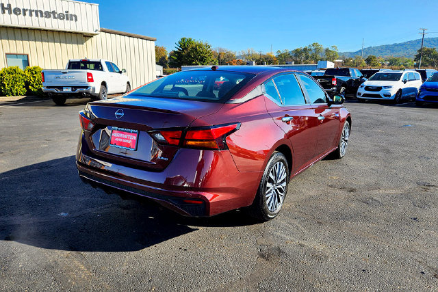 Used 2025 Nissan Altima 2.5 SV AWD/4WD image 31