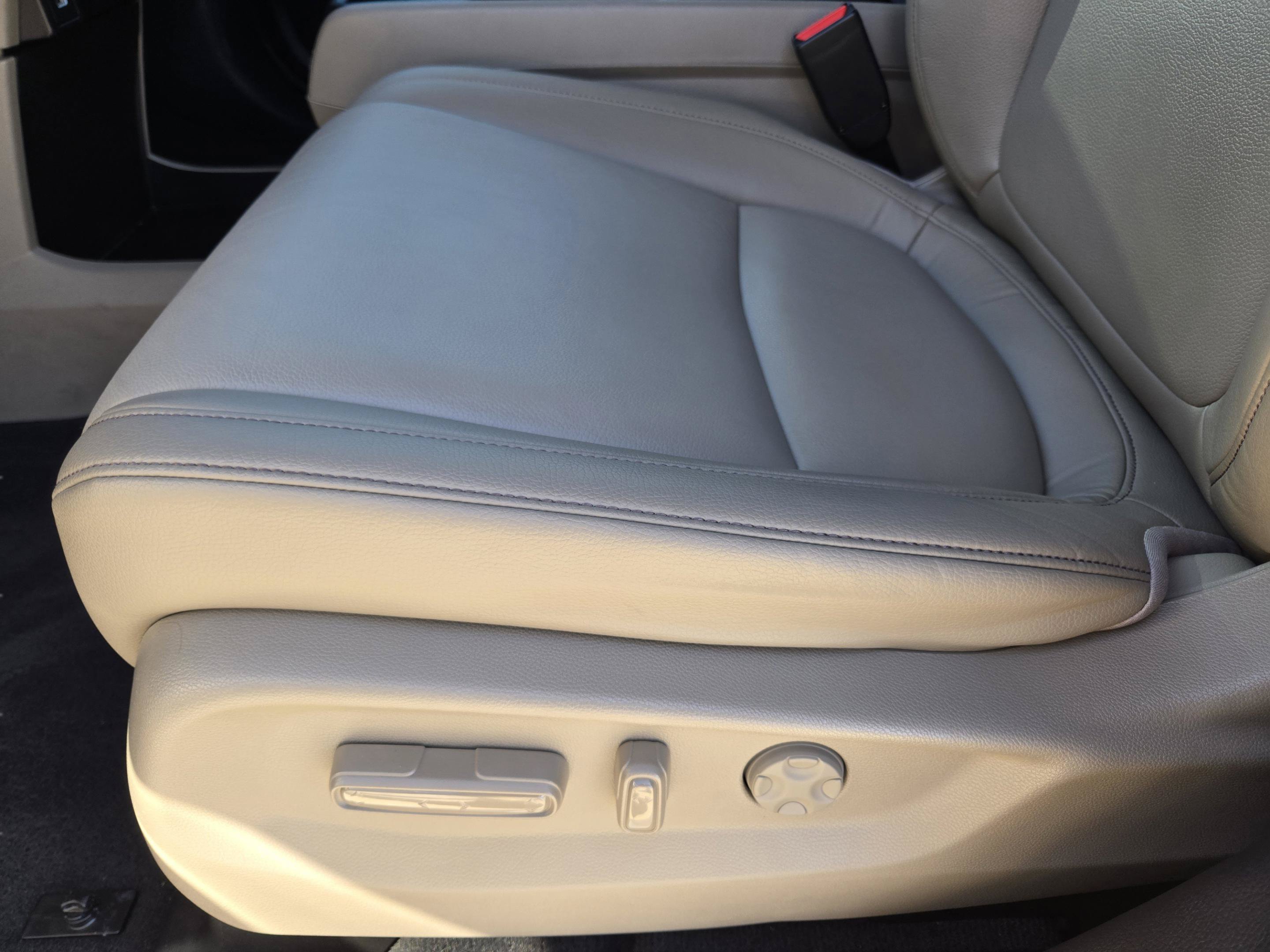 Certified 2024 Honda Odyssey EX-L image 19