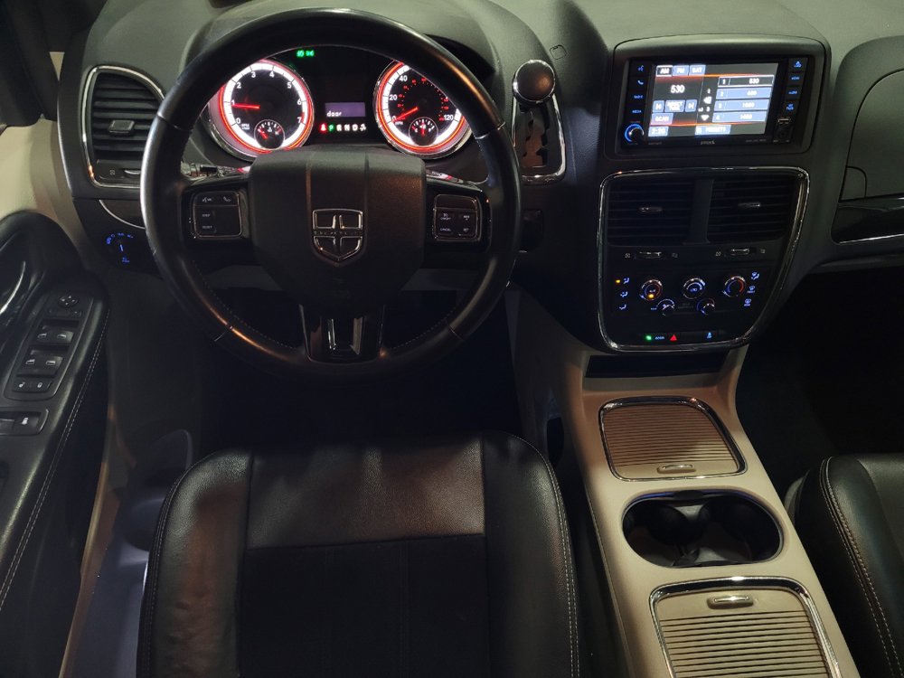 Used 2018 Dodge Grand Caravan SXT FWD image 22