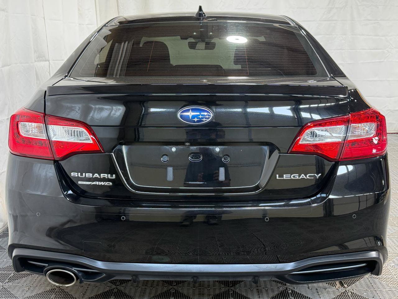 Used 2018 Subaru Legacy 2.5i Sport AWD/4WD image 8