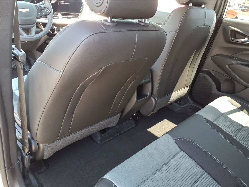 New 2026 Chevrolet Trax LT FWD image 11