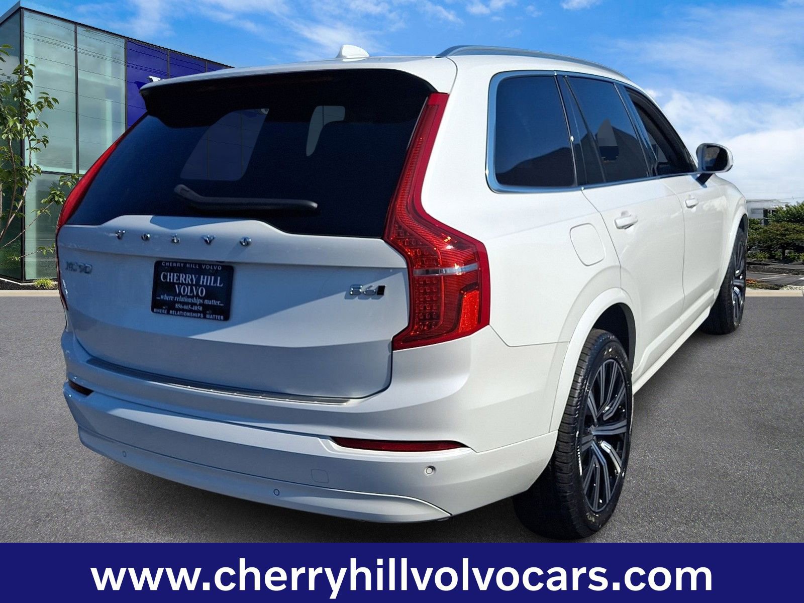 Certified 2023 Volvo XC90 B6 Core w/ Climate Package image 7