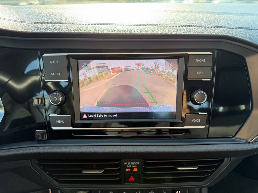 Used 2024 Volkswagen Jetta SE image 24