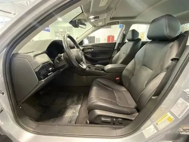 Used 2023 Honda Accord Touring image 11