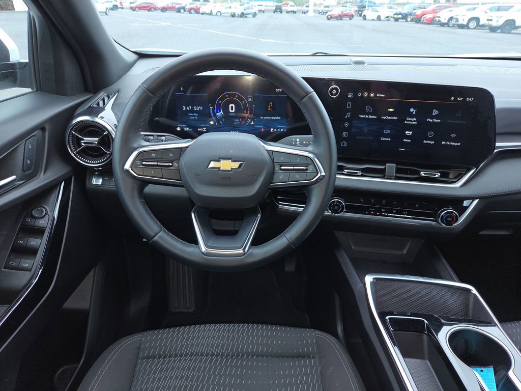 Used 2025 Chevrolet Equinox LT AWD/4WD image 12